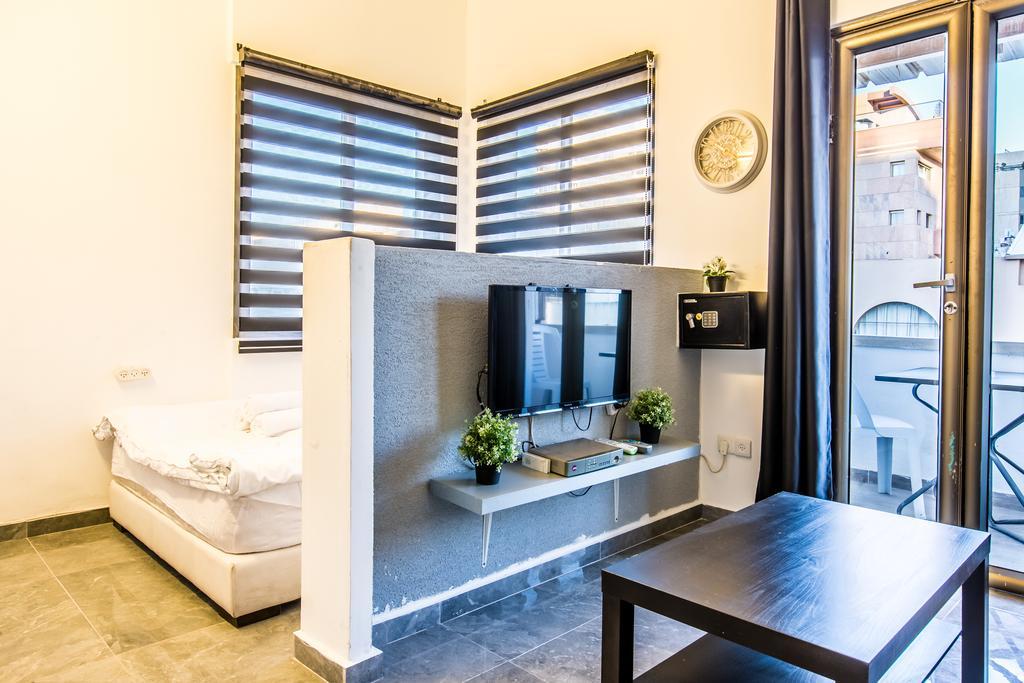 Sunset Beach Apartments Tel Aviv Exteriör bild